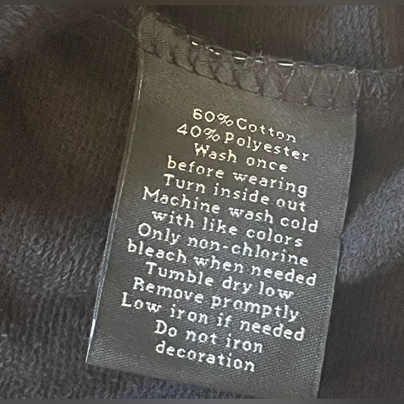 Rock & Republic Kiss Shirt - Picture 10 of 12